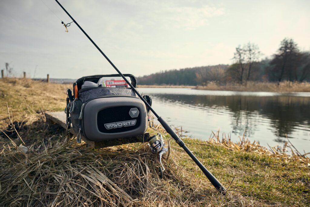 Favorite-Streamside-Hip-Pack-Large-5