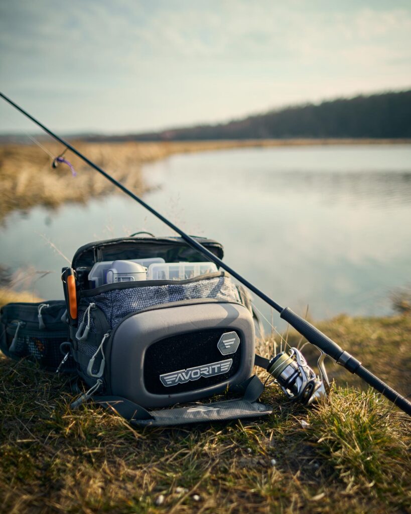 Favorite-Streamside-Hip-Pack-Large-6